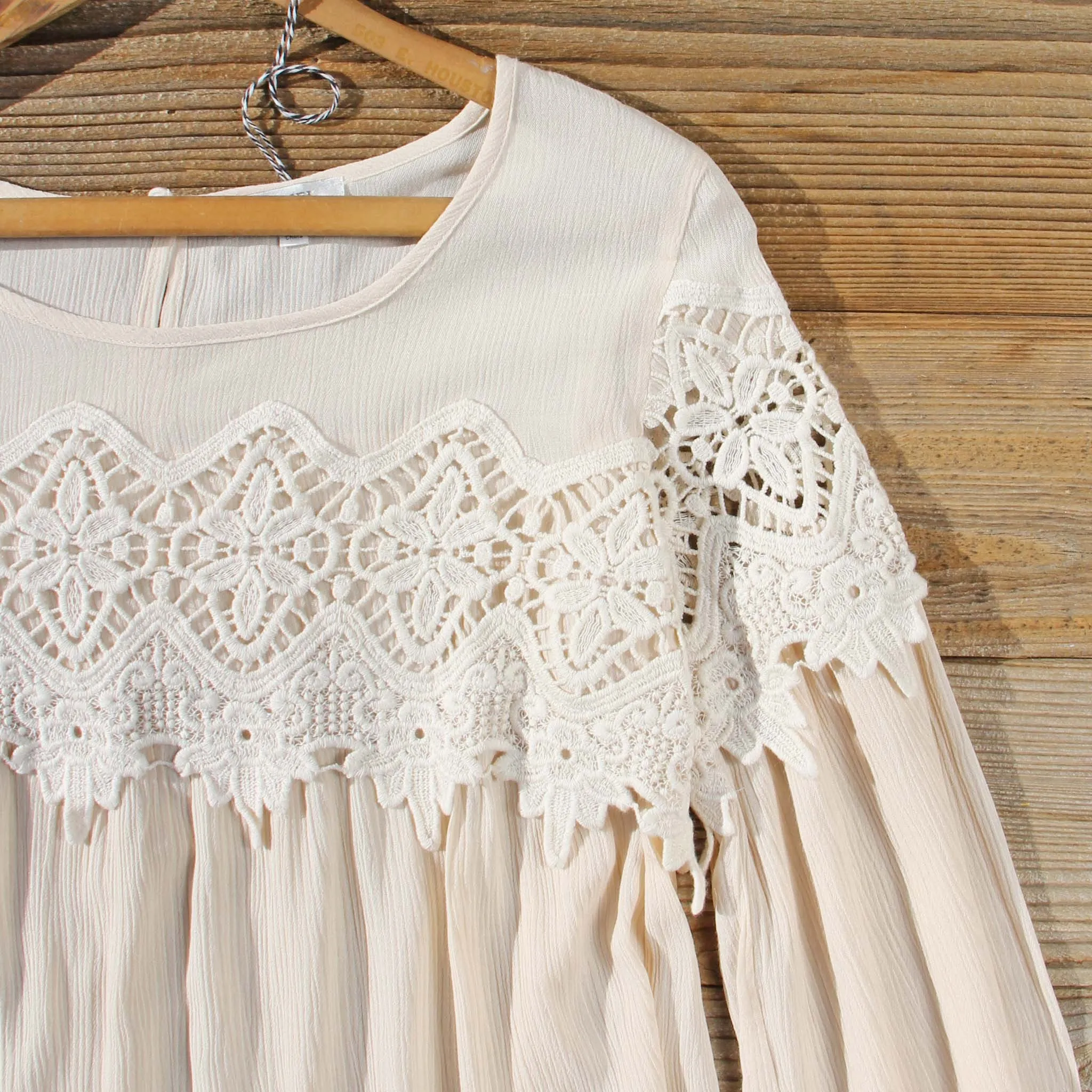 Aspen Gypsy Top in Sand